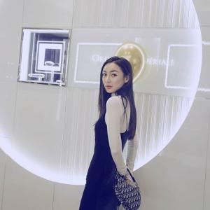 赵沙沙Shasha Zhao (@zhaosasa)的tiktok主页