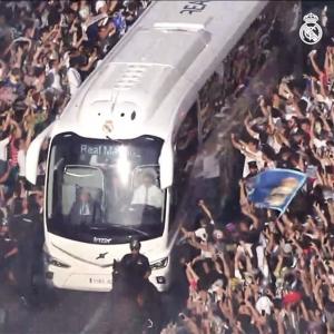 Rihanna的tiktok主页(@badgalriri)