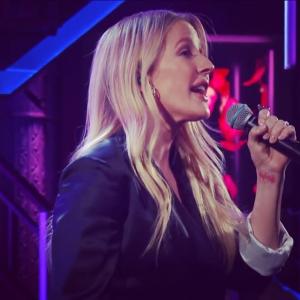 艾丽·高登的tiktok主页(@elliegoulding)