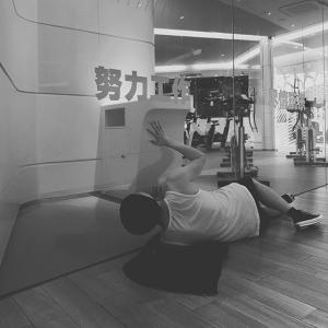 张艺兴的tiktok主页(@zyxzjs)