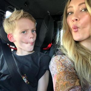 希拉里·达夫的tiktok主页(@hilaryduff)