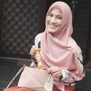 阿丽莎·索班多诺Alyssa Soebandono的tiktok主页(@ichasoebandono)